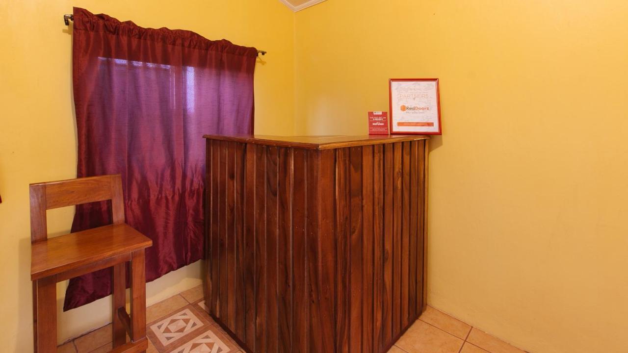 Reddoorz Plus At Malabag Silang - Vaccinated Staff Εξωτερικό φωτογραφία